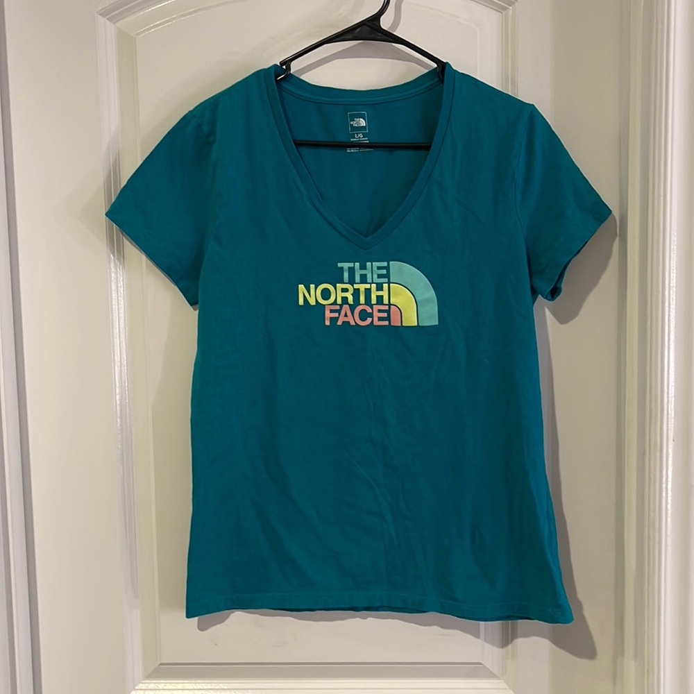 The North Face -V Neck T- Shirt - Picture 3 of 4